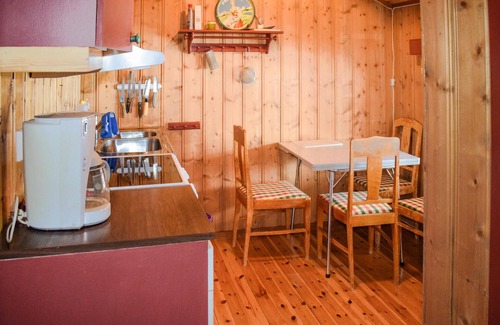 Vinje House | Nice home in Rauland with kitchen