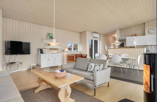 Skive Municipality House | Nice home in Roslev with house sea view