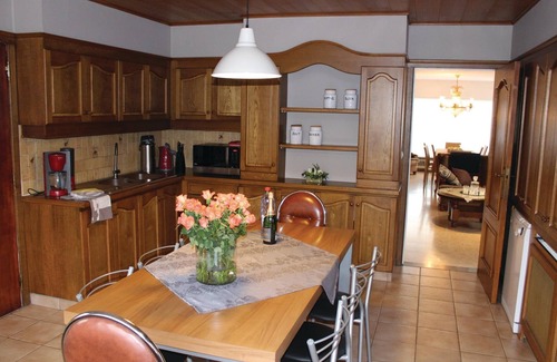 Ruiselede House | Nice home in Ruiselede with sauna
