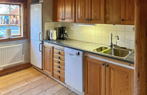 Skovde Municipality House | Nice home in Skövde with kitchen
