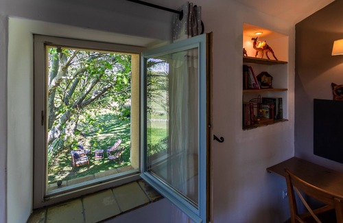 Grans House | NICE PROVENCALE HOUSE 4 pers country garden swimming pool SPA playground