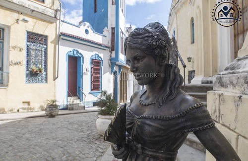 Old Havana Apartment | Nice & quiet area in downtown & WiFi