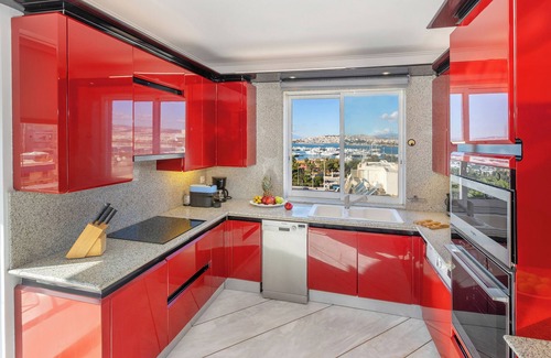Palaio Faliro Apartment | Νice Sea View Elegant Apartment in Marina Floisvos