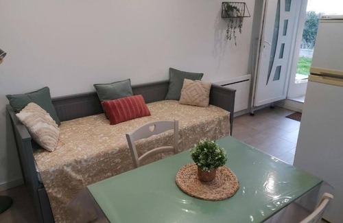 Lissieu Apartment | Nice studio fully furnished, refurbished 15 min from Lyon