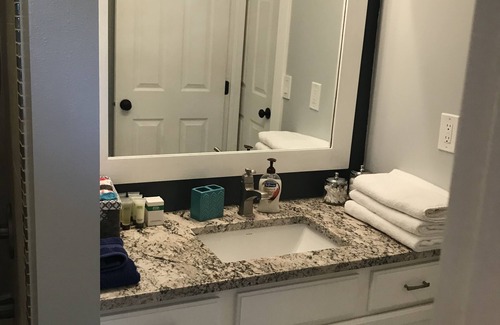 Logan House | Nice Townhome not far from USU!!! Great green space!