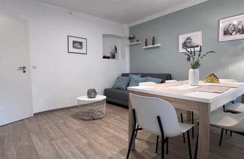 Links der Wertach-Nord Apartment | nice2be Lions Love - Augsburg Zentrum