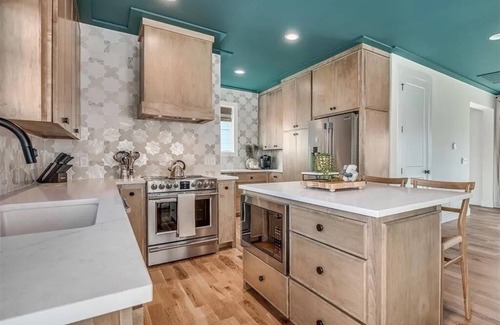 Eufaula Cottage | Nickel Cottage-Steele Park- Heated Pool- Hot Tub Retreat-Relax and Rest with Us!