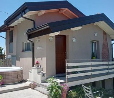 Ziano Piacentino Villa | NiFe Tiny House - Secret Garden