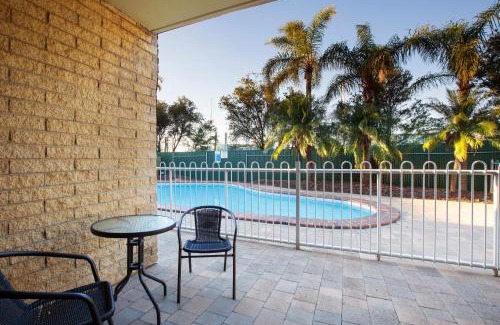 Buddina Hotel | Nightcap at Kawana Waters Hotel
