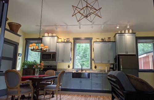 Sultan Cottage | Nighthawk Cottage on private lake with dock, hot tub, amenities.