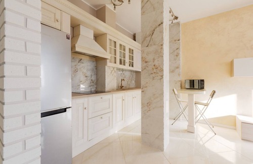 Niguarda Apartment | Niguarda Bright Apartment w/Balcony