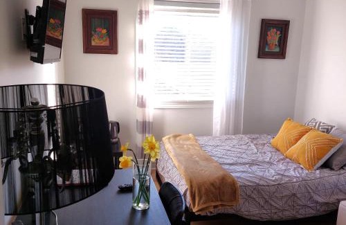 Guelph House | Nimo Homestay