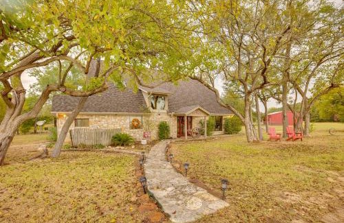 Bryan House | Ninis Love Cottage with Deck and Fishing Pond!