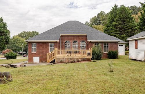 Winston - Salem Villa | Nirav