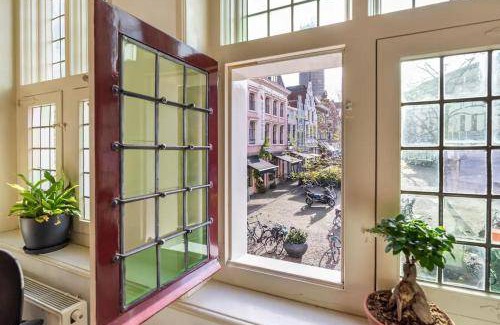 Neude Janskerkhof en Domplein Apartment | 60 m² Apartment ∙ 1 bedroom ∙ 3 guests