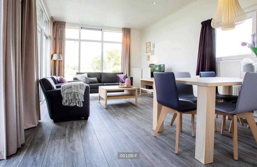 Lageweg House | House ∙ 2 bedrooms ∙ 5 guests