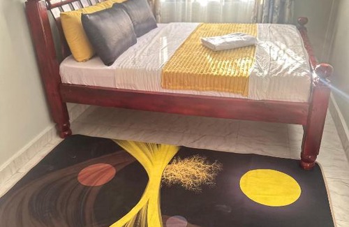 Kampala House | NM GUESTHOUSE