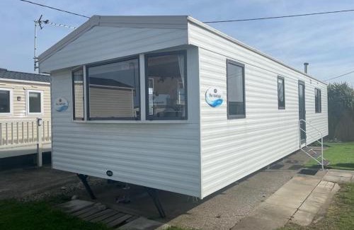 Towyn Resort | No. 1 Family Caravan at Golden Gate Holiday Centre, Sleeps 6