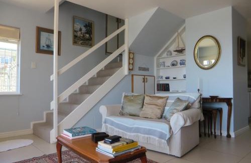 Simon's Town Apartment | No. 1 Living Waters