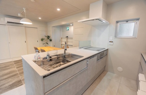Nago Villa | No.1 ・Rent a house, max 6 people, Jacuzzi, 5 sec walk to the beach, BBQ available