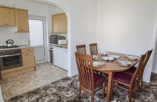 Saundersfoot House | No 1 Vanderhoof Way