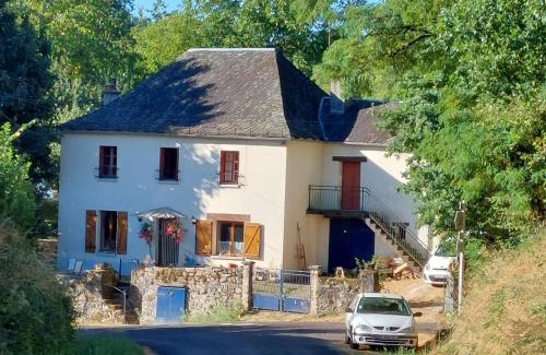 Pleaux Apartment | No 2 route de la maronne, Loupiac la Gare