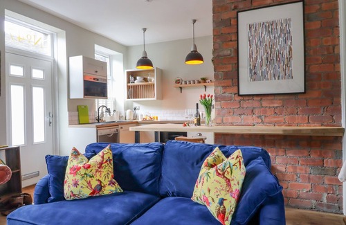 Haworth House | NO 47, HAWORTH, family friendly, with a garden in Haworth
