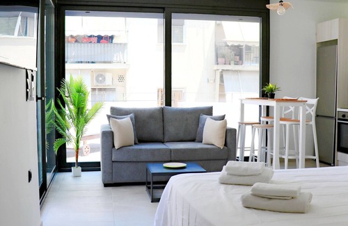 Ano Patisia Apartment | No 7 - Theo Rooftop Loft with City View