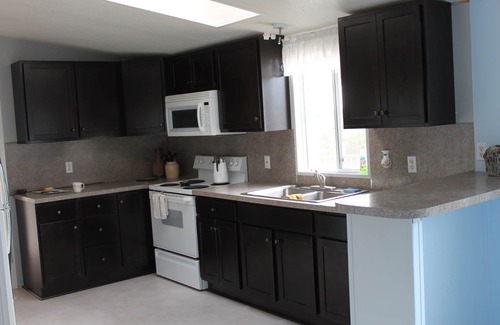 Plush House | No Mow Acres /Located in the Oregon High Desert