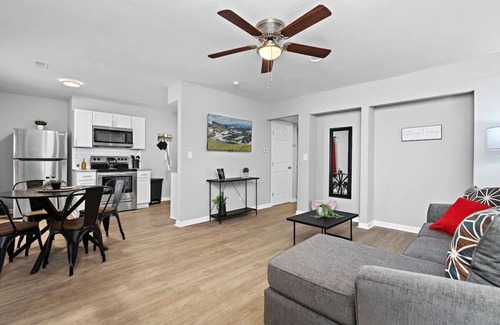 Lawrence Apartment | No Place Like Mahomes