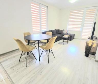 rayon Triaditsa Apartment | No Rules Residences