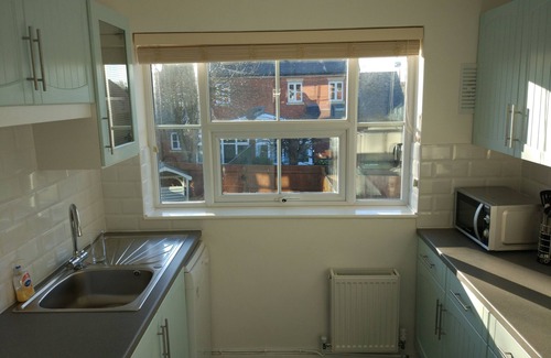Stratford-upon-Avon Apartment | No shared access. 10 mins to RSC Theatre, restaurants & town centre