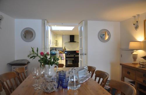 Kingsand House | No1 The Cleave