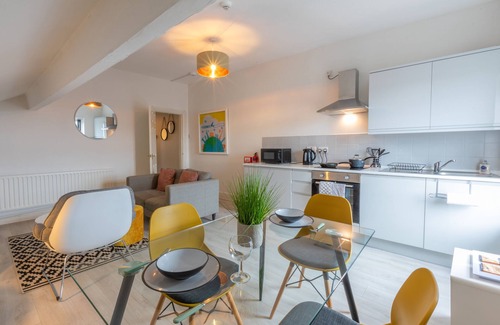 Preston Apartment | No5 Fulwood Heights - beautiful snug nr Hospital