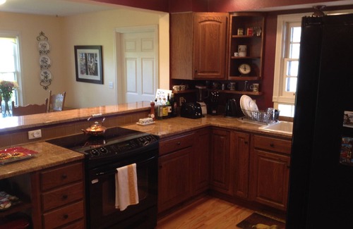 South Central House | Nob Hill 4 Bedroom 3 Bath Neo-Victorian Home