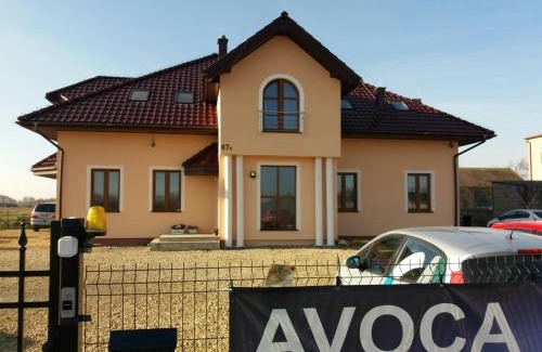 Pyrzowice House | Noclegi Avoca