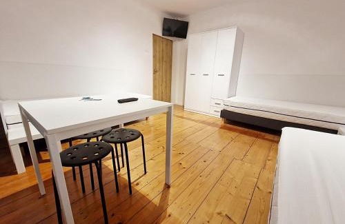 Kielce House | Noclegi Kielce - Dom nad rzeką - pokoje