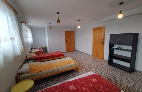 Miechow House | Noclegi nad S-ką