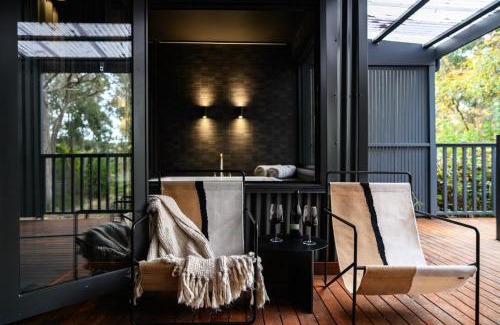 Daylesford House | Noir
