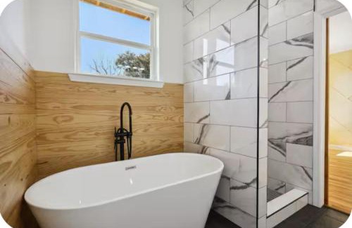 Saint Roch Apartment | NOLA Experience 2 miles from French Quarters