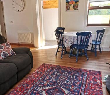 Ahascragh Villa | Nomad's Cottage and Yurt