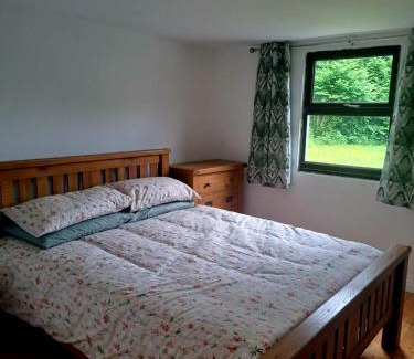 Ahascragh Villa | Nomad's Cottage and Yurt
