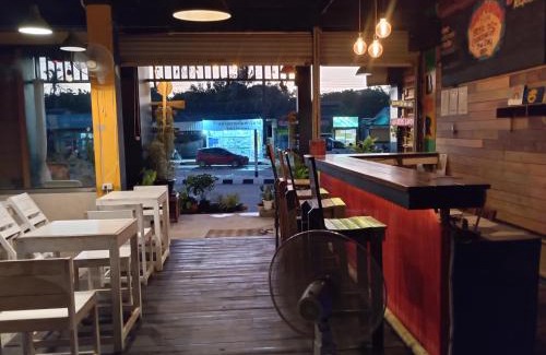 Ko Lanta Hostel | Non La Mer Hostel - Bed & Yoga
