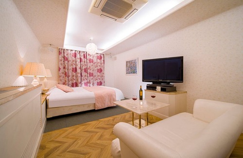Nishinomiya Hotel | Nonsmoking Deluxe Room with bath and toilet /Nishinomiya Hyōgo