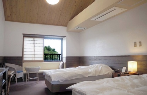 Hata-gun Hotel | Nonsmoking Twin room 2nd floor Triple room available Breakfast included /Shimanto Kōchi