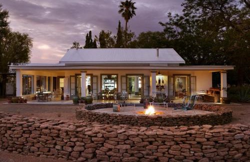 Karas Cabin | Noois’hof Sinclair Nature Reserve