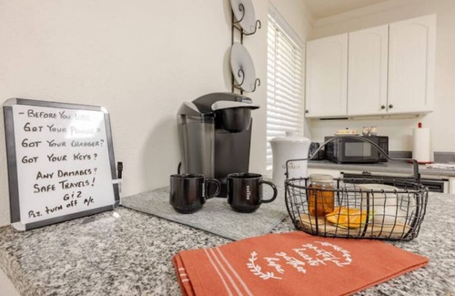 Lakeside Apartment | Noonan's Nest