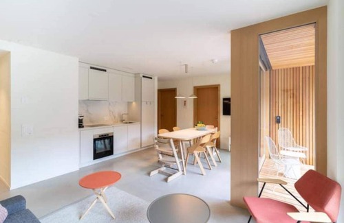 Flims Apartment | Nordic design apartment ski/bike/hike in and out