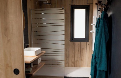 Mesnil Sous Les Cotes Cabin | Nordic Lodge Vosges - Helsinki - Nordic bath - breakfast