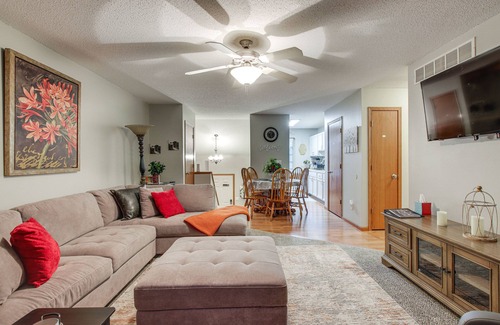 North Liberty House | North Liberty ‘Carver Townhouse:’ 8 Mi to U of I!